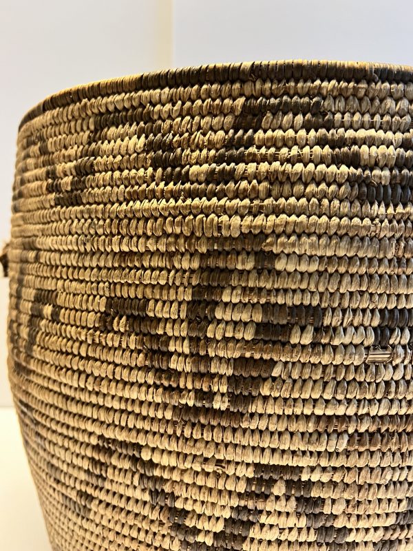 Ancient Native American Indian Large Basket; Corn Husk Pattern; 1880s to 1910 - Image 15
